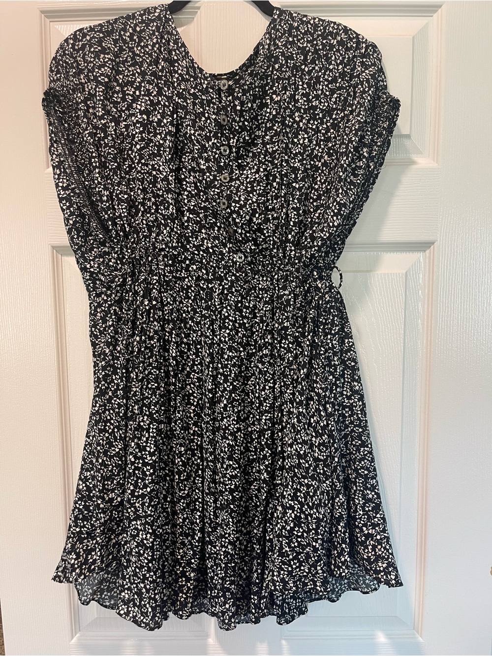 Black & White Floral Tie Waist Dress